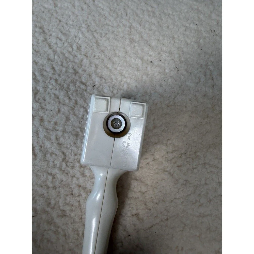 Cutco  Kitchen Knife Sharpener Hand Held Pull Through White Vintage